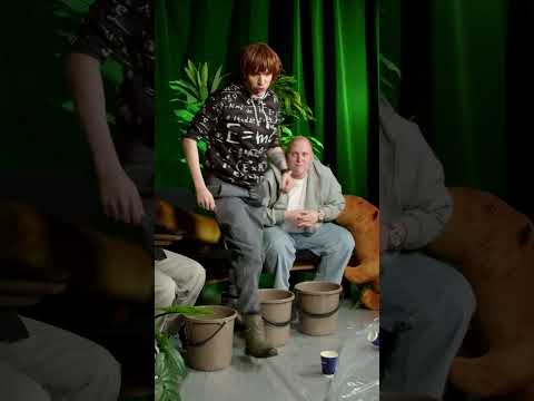 Гоген Солнцев в новом выпуске "Три литра смеха"  #лигенды #трилитрасмеха #юмор #попробуйнезасмеятся