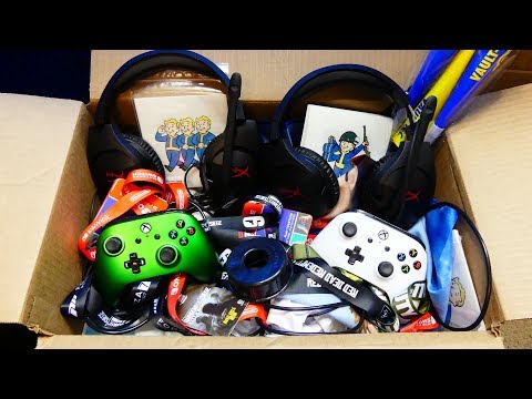 Gamestop EMPLOYEES Left This For Me!!! Dumpster Dive Gamestop Night #715