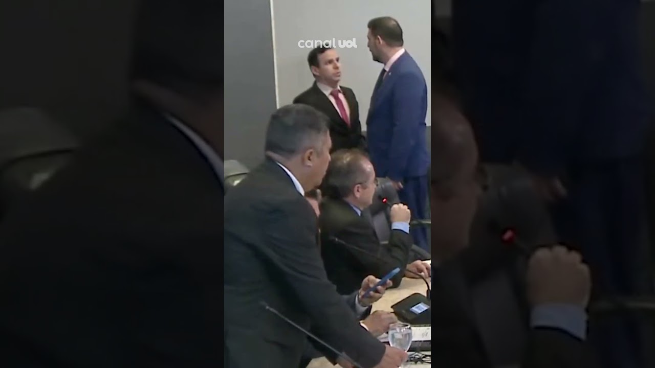 Vereador de Fortaleza pede minuto de silêncio para comerciante mas descobre que ele está vivo