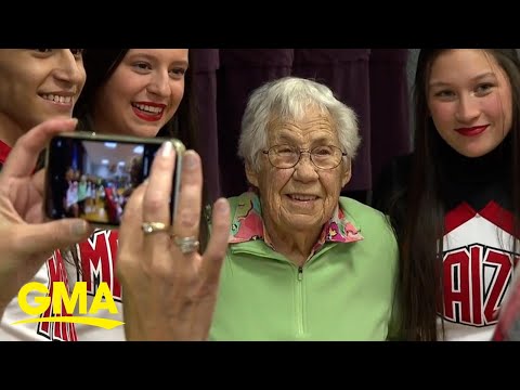 WWII veteran celebrates 102nd birthday