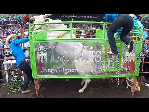 ¡¡CUIDADO QUE SE SALE EL TORO!! Rancho La Misión En San Juan Nuevo