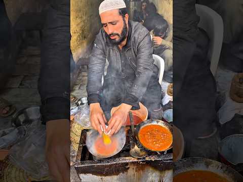 Exploring Peshawar Viral Qari Dhaba | Lobia Karahi & Anda Lobia Karahi Making Kabuli Bazar Peshawar