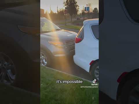 #foryou #car #parking #parkinglot #vehicle #funny #minivan