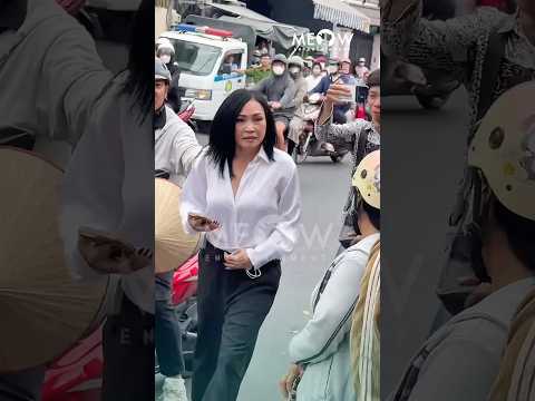 Ca sĩ Phương Thanh rất thương cố nghệ sĩ Quý Bình nên thu xếp đến viếng 2 ngày liên tiếp
