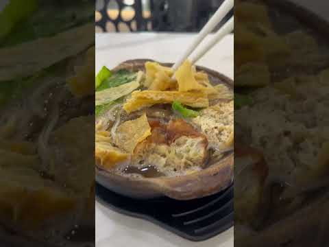 通常RM12の肉骨茶麺に肉ダブルでRM15払ったのに！肉2個しか入ってない❗️通常RM12の肉骨茶麺には肉一個ってことですか⁉️ #johorlife  #肉骨茶 #ジョホールグルメ