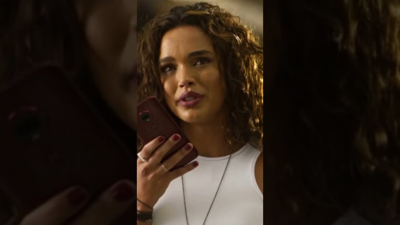 Dona de Mim Davi pede que Bárbara o assuma como namorado