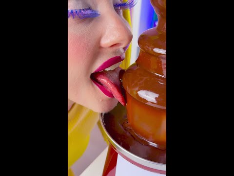 Akan Menyelam ke Air Mancur Coklat jika saya bisa 😋 🤭