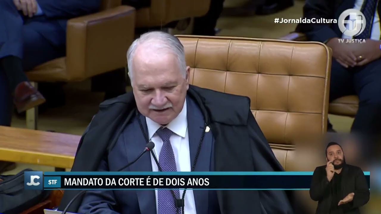 Fachin assume presidência do Supremo com Moraes na vice