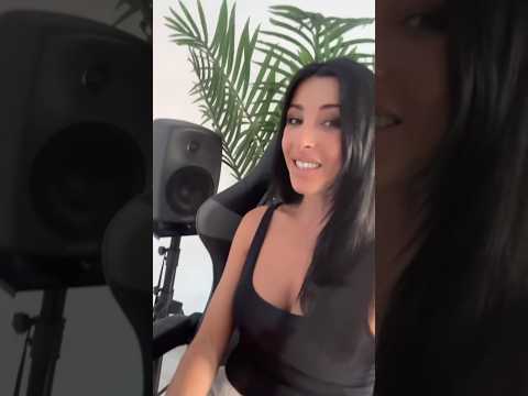 MADRID! Os tengo una increíble noticia! Nos vemos el 15 de Noviembre❤️🔥 #electronicmusic#djlife