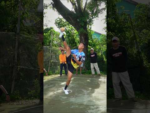 Long service #sepaktakraw #salto