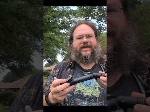 Clean Mobile Ham Radio Setup: Trunk Mount & Cable Routing Clean Mobile Ham Radio Setup: Trunk Mount & Cable Routing