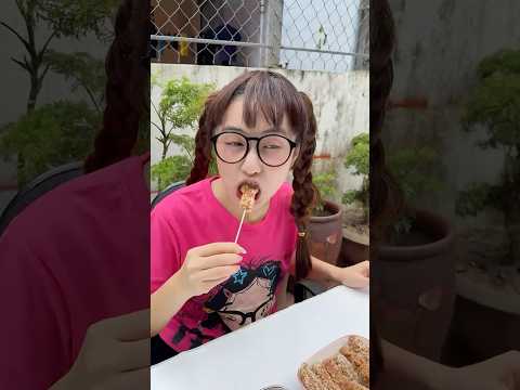 Hạt Tiêu Không Thể Cưỡng Lại Với Món Nem Chua Rán Siêu Ngon Của Trung Chuối #trungchuoi #hattieu