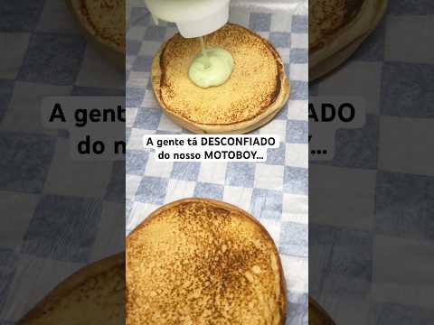 Estamos desconfiando dele… #hamburguer #hamburgueria #motoboy