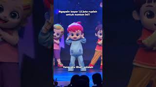 Aku gak usah lihat panggungnya gpp kok.. 🙂 #KeluargaHansol
