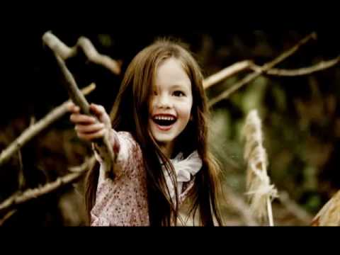 Renesmee Cullen  ( The REAL girl who will play Renesmee in Breaking Dawn )
