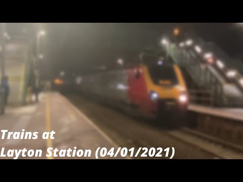 Trains at Layton Station (04/01/2021)