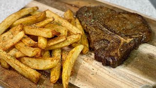 Des STEAKS juteux et tendres comme du beurre 🥩🍟 Des frites croustillantes cuites à la perfection