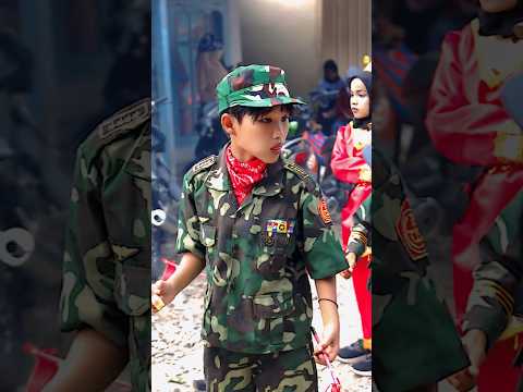 Faruk ganteng ga pekek baju tentara gays?komen#aldofitmandiraofficial #faruk #vidioshorts