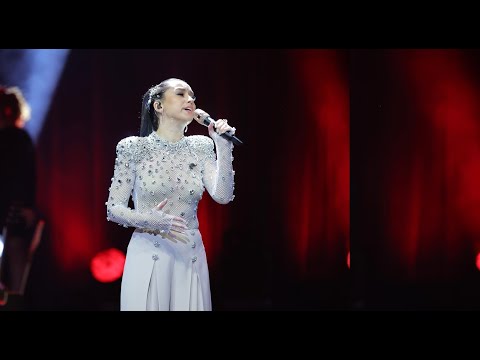 Tuğba Yurt - Tükeneceğiz (Harbiye Açıkhava Canlı Performans)