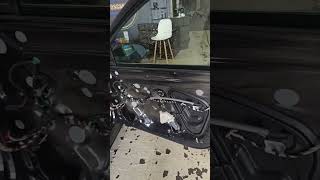 VW Passat b8 пишет всегда открыта/закрыта дверь найдена нетсправность