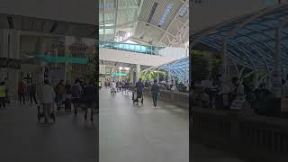 Llegada al aeropuerto de Bali Ngurah Rai #conductores #aeropuerto #llegadas #ngurahraiairport