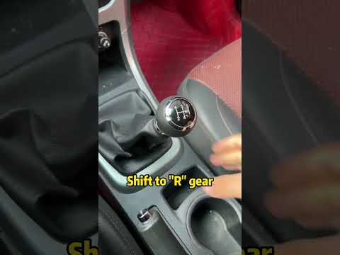 If your car falls into a ditch, you can try this method #car #drivinglessons #automobile