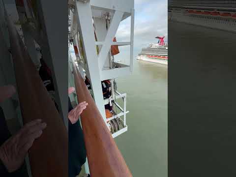 Not Every Cruise Crewmember gets a tip! Give these guys a 👍 !! #cruisecrew #working #cruiseship