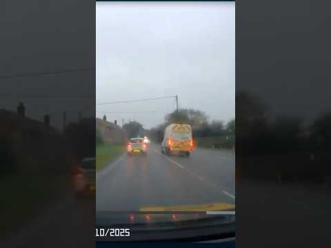 Dangerous Overtaking in Wet Conditions into Oncoming Traffic #DashCam #Shorts #Driving