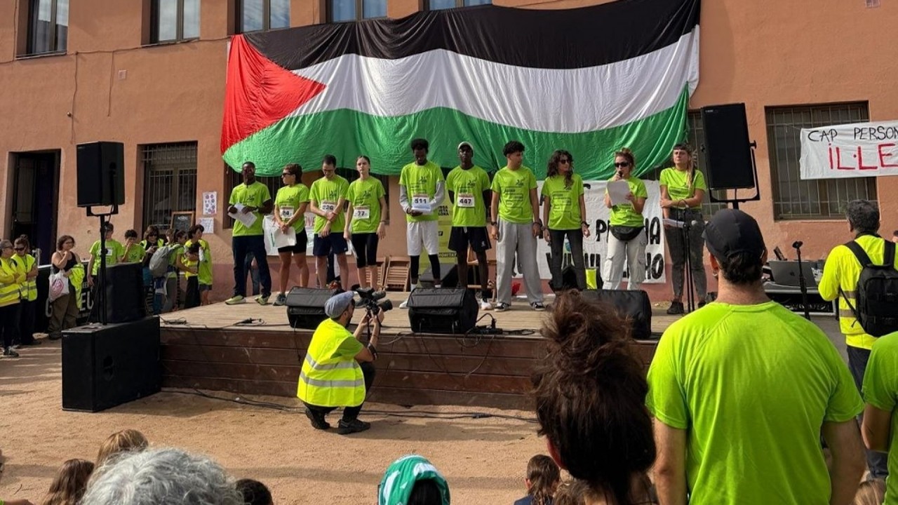 La primera Cursa Antiracista d’Osona reivindica a Vic “una comarca més justa i inclusiva”
