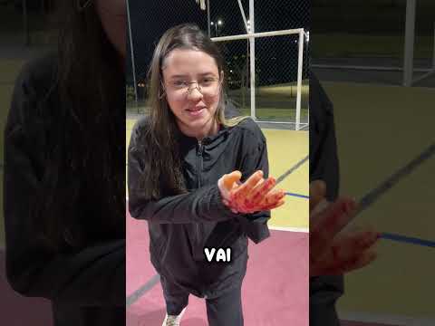 🤣Trolei meu IRMÃO com a MÃO FALSA e ELE FEZ ISSO. #shorts #humor