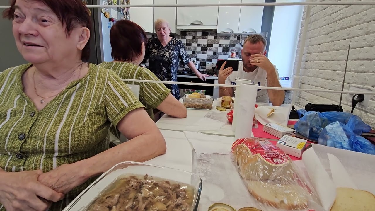 Наелся у мамы подарили микроволновку