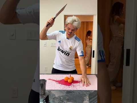 Pranking Her On HALLOWEEN!! 😭😭