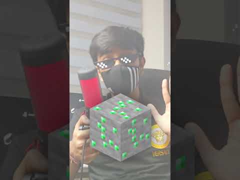 Playing Minecraft With The WEIRDEST Mouse!