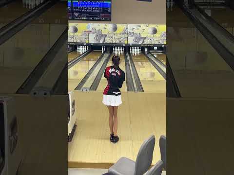 【X】1日で900万再生!? 時空が歪んだボウリング女子ネキの奇跡 #shorts」#shorts #bowling #ボウリング女子#tiktok #viralshorts