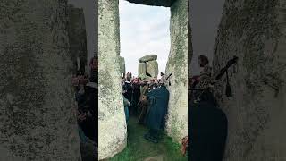 Bagpipes at Stonehenge winter solstice 2025