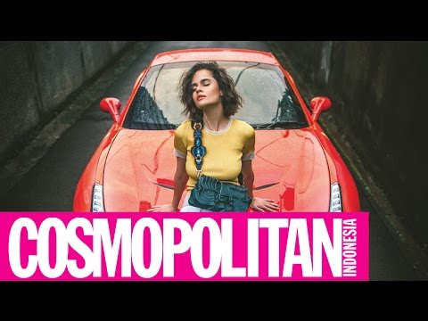 \"She\'s in Fashion\" Fashion Spread Cosmo Desember 2016