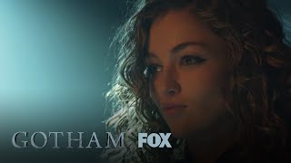Catwoman Steals A Diamond | Season 5 Ep. 12 | GOTHAM