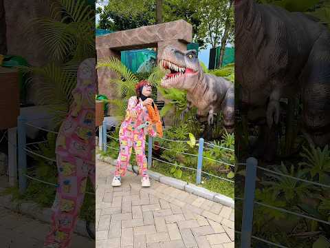 CERY DIMAKAN DINOSAURUS 😭 | NURA_KOMEDI