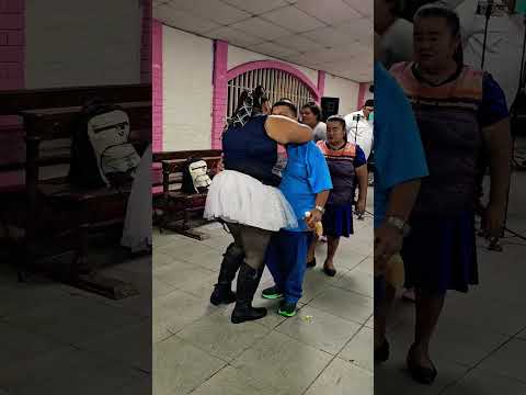 vean a joselito bailando bien apechugadito con su bailarina 🎶🎵👏#shorts #baile #música #short #show