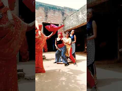 ऐसी रेलगाड़ी तो किसी ने नहीं देखी होगी ???#youtubeshorts #video #funny #janvi