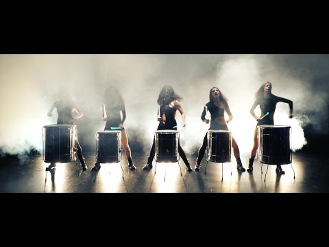 Catlike Mood - Acrobatic Drum Dance