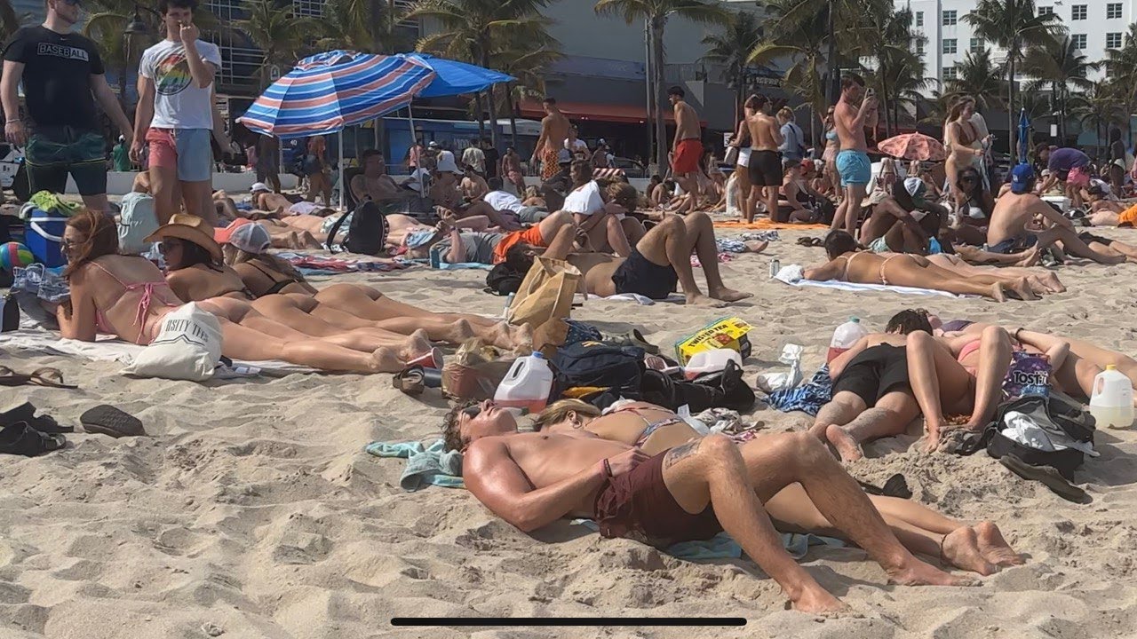 🇺🇸 Sunny Day at Miami Beach Walk | Beach Walk 4k