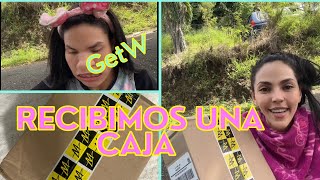Sisi le apestan las Axilas y llega paquete de los desodorantes de Jake Paul GetW