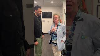 HOW THE GREAT HASAN MINHAJ REACTED TO A SURPRISE BACKSTAGE