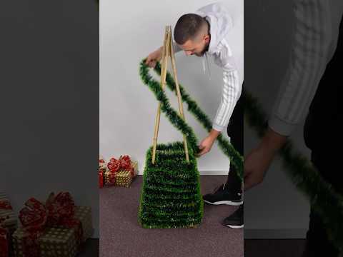 Make a unique Christmas tree just like that! 🎄