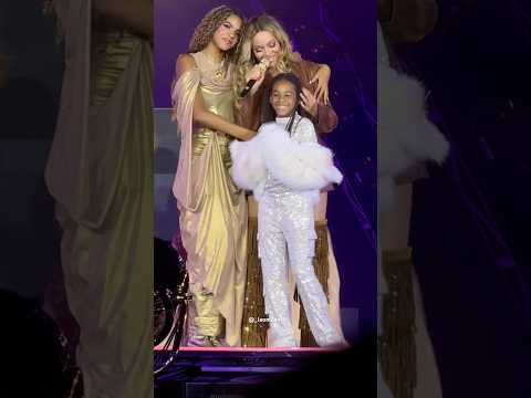 THE SMILES! Rumi Carter & Beyonce & Blue Ivy performs “PROTECTOR” #beyonce #blueivy #rumicarter