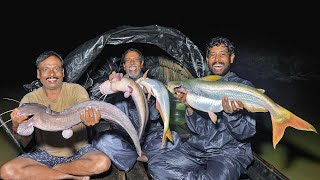 ভারী বৃষ্টিতে সুন্দরবন নদীতে ভয়ংকর ফিশিং করলাম hook fishing!!!