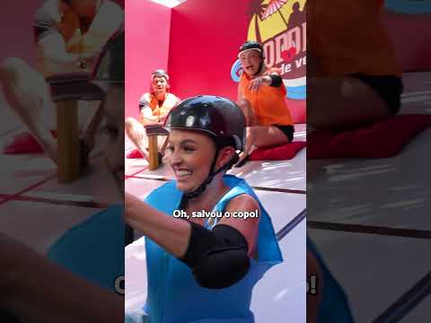 Larissa Manoela cheia das manobras hahaha ๐