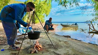Вдвох на БЕЗЛЮДНОМУ ОСТРОВІ! Рибалка МРІЇ!!!