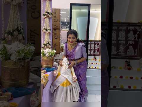 లక్ష్మి దేవీ కి ఇట్ల చీర కట్టినం । saree draping for laxmi ammavaru 🤩